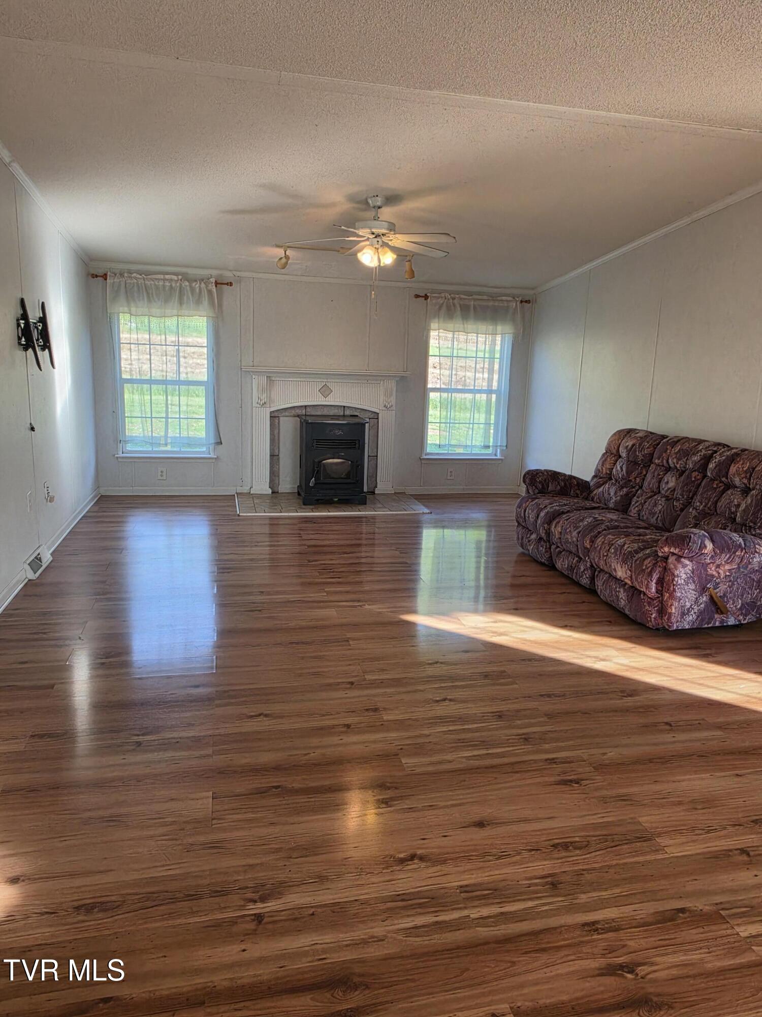 1208 Quarry Road Castlewood, VA 24224 - Photo 10 of 27 20260511_185920