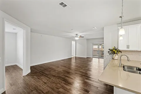 $424,900 | 1735 Wittington Place, Unit 3402, Farmers Branch, TX 75234