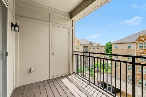 $424,900 | 1735 Wittington Place, Unit 3402, Farmers Branch, TX 75234