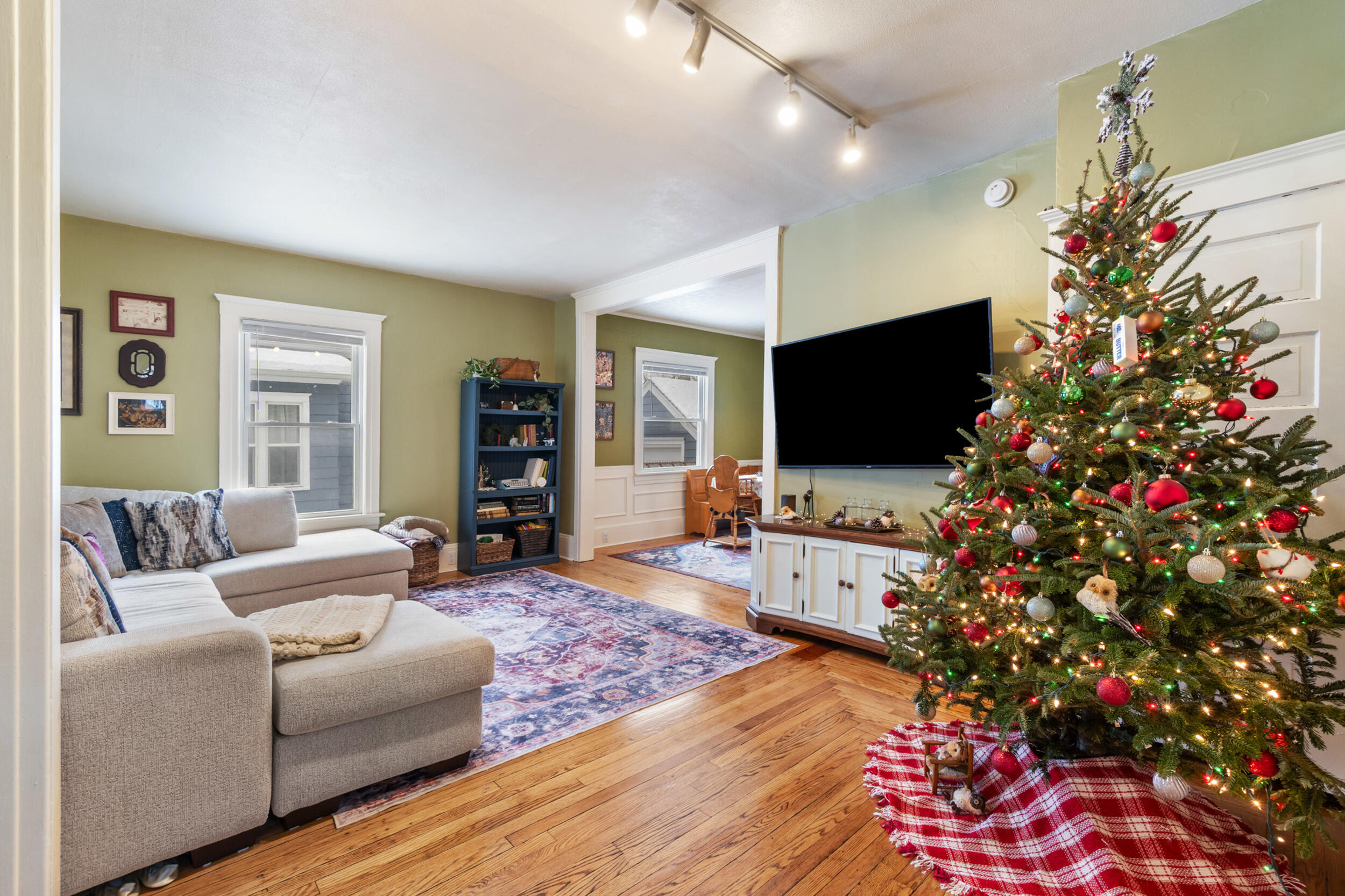 771 Randolph Street Jackson, MI 49203 - Photo 10 of 40 10_771 randolph st jackson mi - 0005