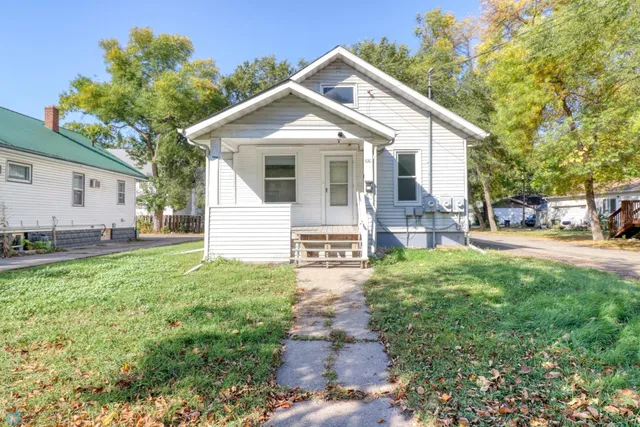 $191,000 | 1010 South University Drive, Fargo, ND 58103