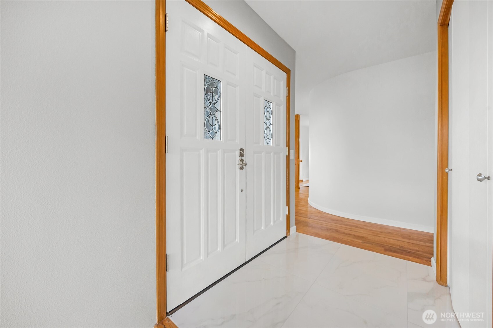 1623 Edgemoor Lane Everett, WA 98203 - Photo 4 of 37
