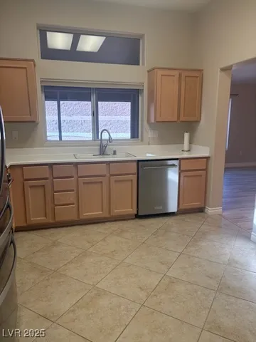 $1,975 | 2605 Deer Lake Street, Las Vegas, NV 89134