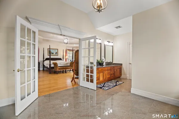 $2,050,000 | 83 Bayberry Hill Road, Avon, CT 06001