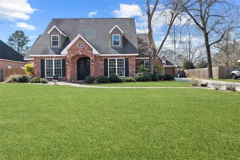 $649,000 | 423 River Oaks Drive, Covington, LA 70433