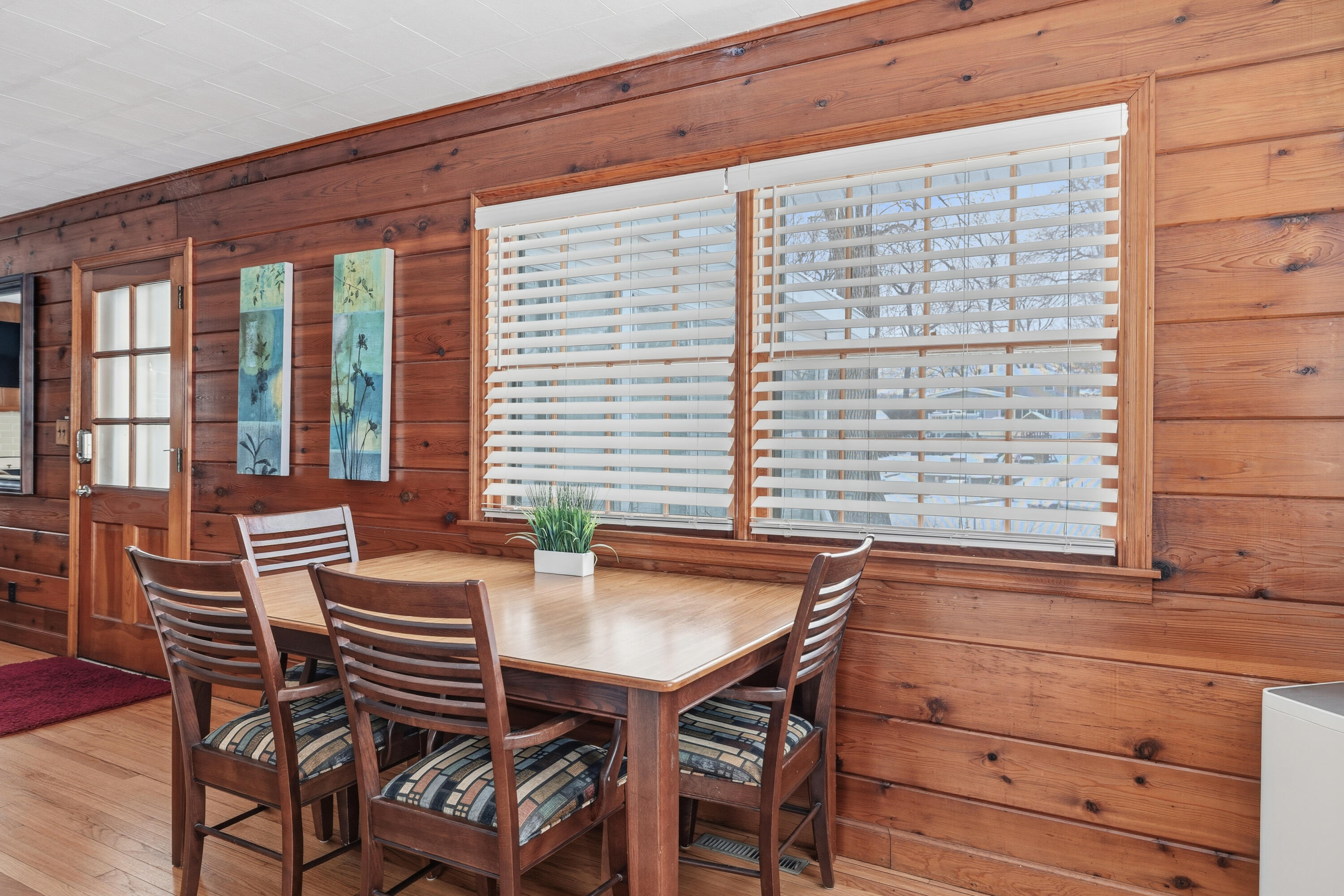 292 Grayson Road La Porte, IN 46350 - Photo 10 of 27 3000x2000