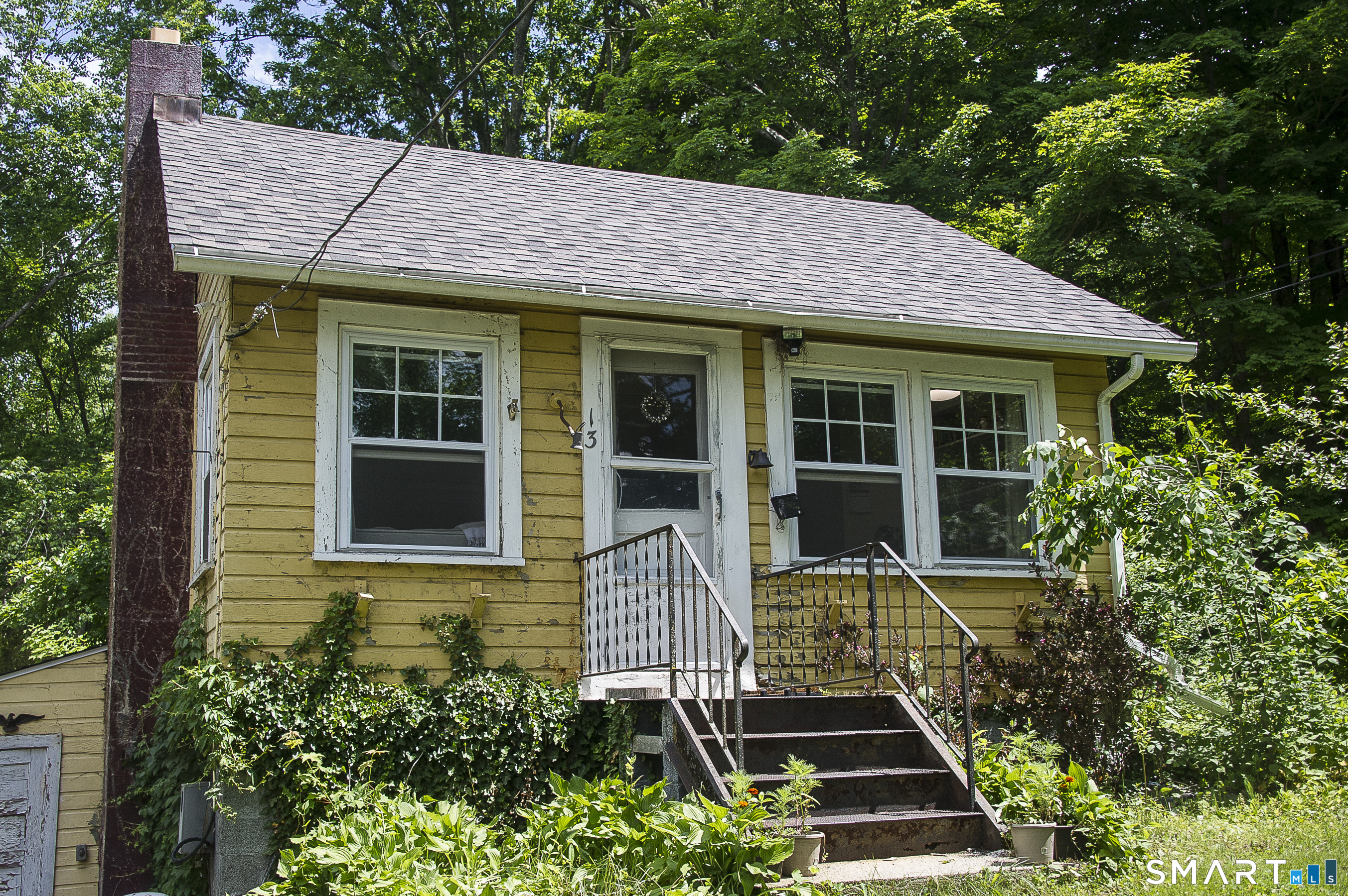 13 Webb Road Naugatuck, CT 06770 - Photo 1 of 12