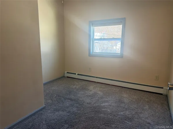 $2,400 | 51 Fallkill Avenue, Unit 2, Poughkeepsie, NY 12601
