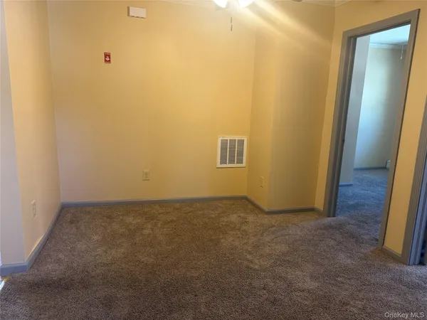 $2,400 | 51 Fallkill Avenue, Unit 2, Poughkeepsie, NY 12601