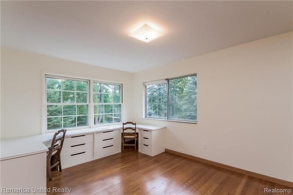 36203 Paddleford Road Farmington Hills, MI 48331 - Photo 19 of 42