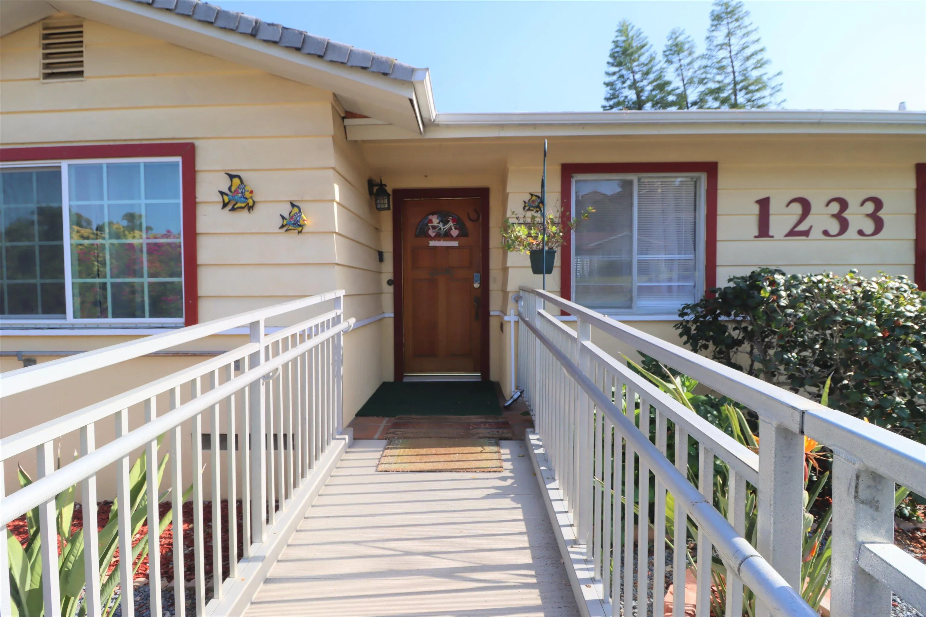 1233 Cresthill Road El Cajon, CA 92021 - Photo 6 of 50 a view of stairs