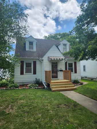 $195,000 | 1210 10th Street Northwest, Austin, MN 55912