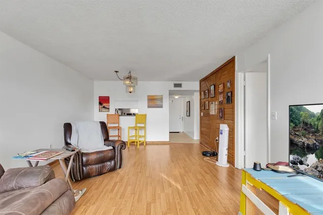 $1,800 | 6850 Royal Palm Boulevard, Unit G 208, Margate, FL 33063