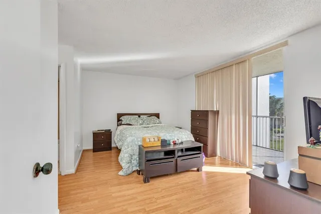 $1,800 | 6850 Royal Palm Boulevard, Unit G 208, Margate, FL 33063