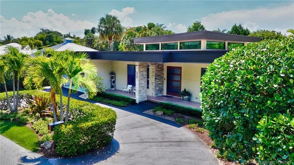 $1,450,000 | 314 Southeast Pelican Drive, Stuart, FL 34996