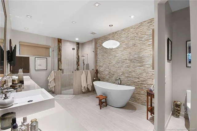 $1,625,000 | 314 Southeast Pelican Drive, Stuart, FL 34996