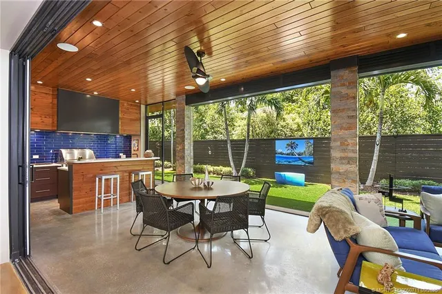 $1,625,000 | 314 Southeast Pelican Drive, Stuart, FL 34996