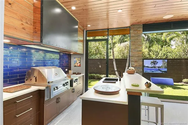 $1,450,000 | 314 Southeast Pelican Drive, Stuart, FL 34996