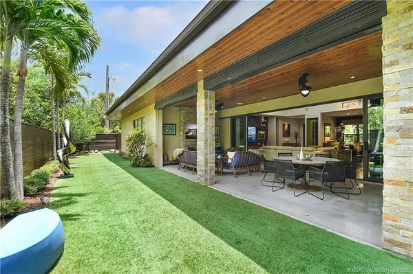 $1,450,000 | 314 Southeast Pelican Drive, Stuart, FL 34996