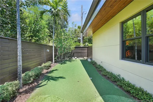 $1,450,000 | 314 Southeast Pelican Drive, Stuart, FL 34996