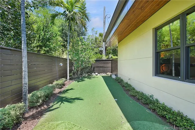 $1,625,000 | 314 Southeast Pelican Drive, Stuart, FL 34996