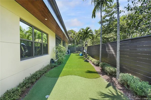 $1,450,000 | 314 Southeast Pelican Drive, Stuart, FL 34996