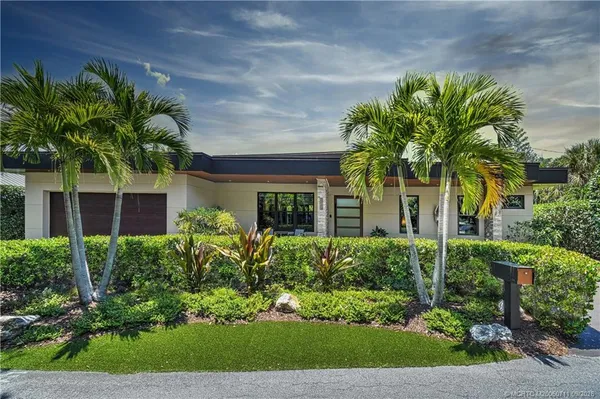 $1,450,000 | 314 Southeast Pelican Drive, Stuart, FL 34996
