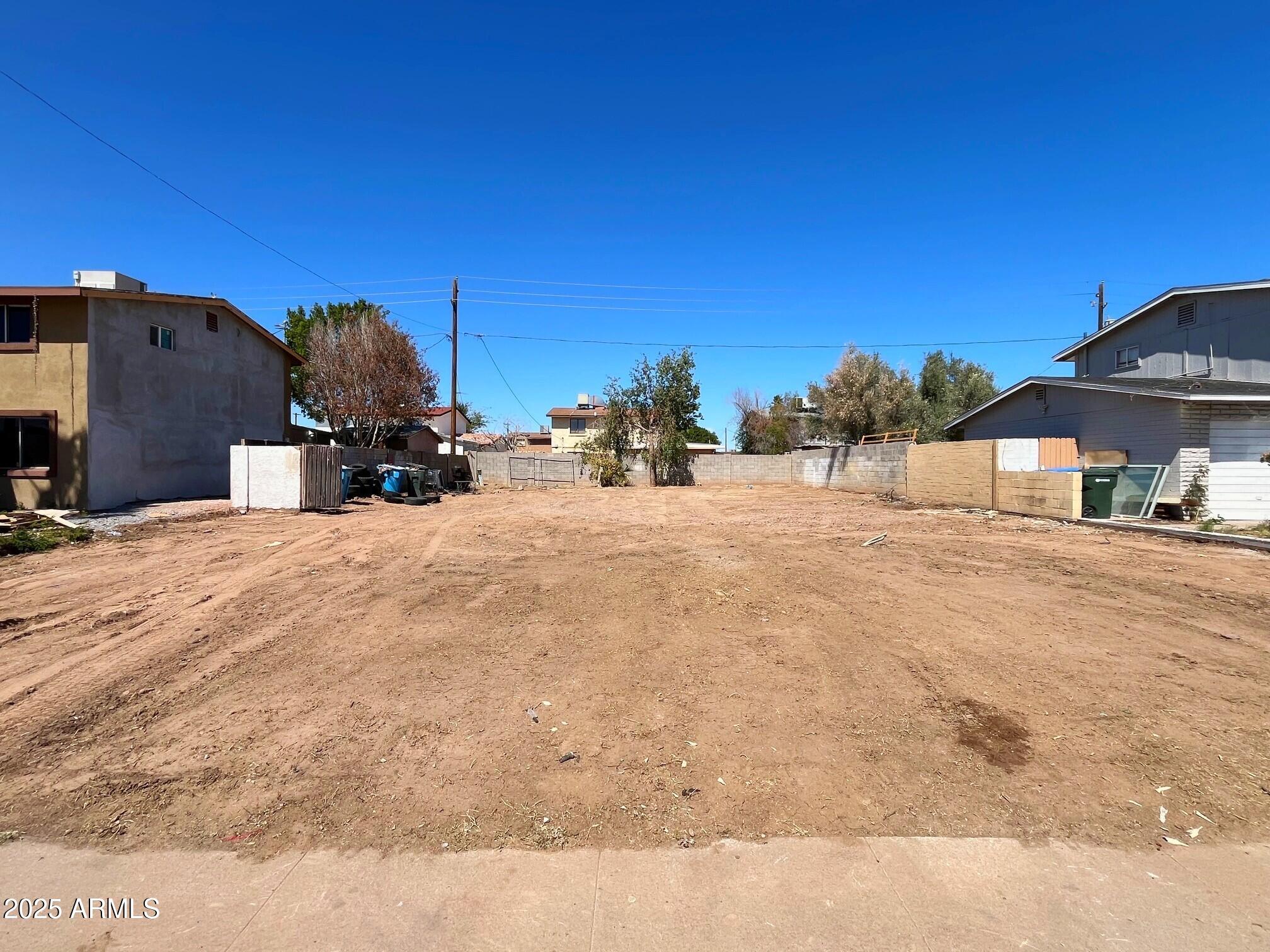 8214 West Osborn Road, Unit 8 Phoenix, AZ 85033 - Photo 1 of 4 1
