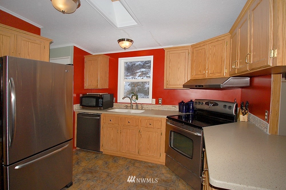 9616 East Ruff Lane Chattaroy, WA 99003 - Photo 5 of 15 Gallery Image 5