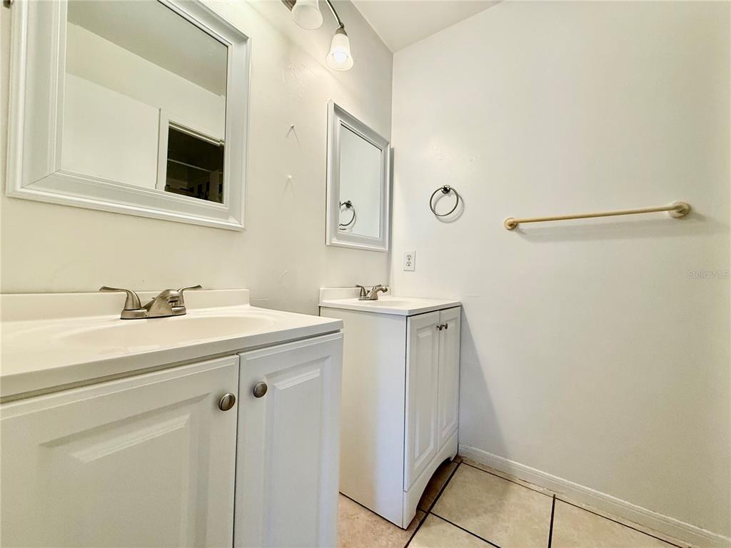 2601 Southwest Archer Road, Unit A202/202 Gainesville, FL 32608 - Photo 8 of 20