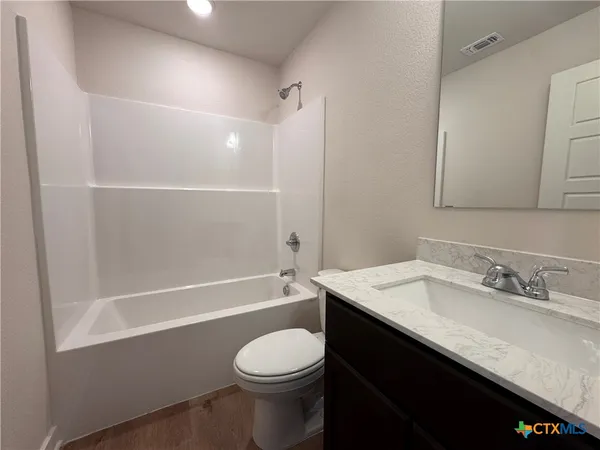 $284,900 | 310 University Avenue, Troy, TX 76579