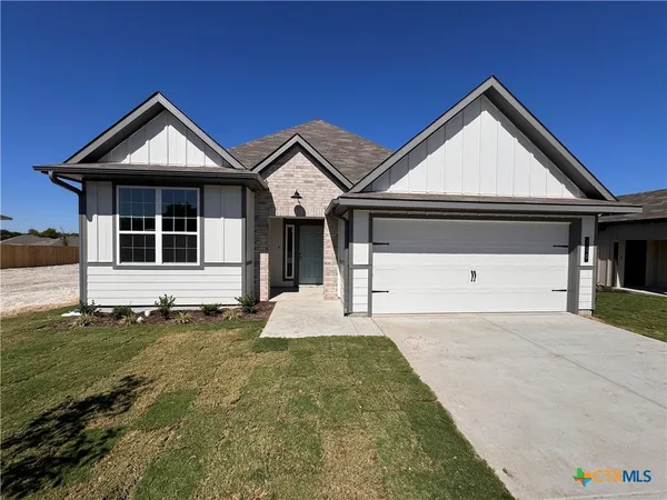 $284,900 | 310 University Avenue, Troy, TX 76579