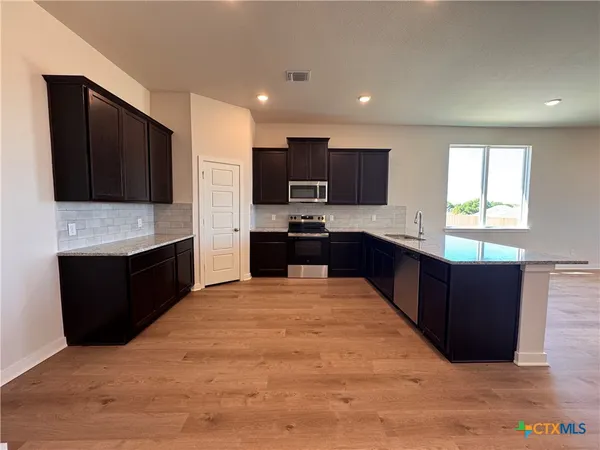 $284,900 | 310 University Avenue, Troy, TX 76579