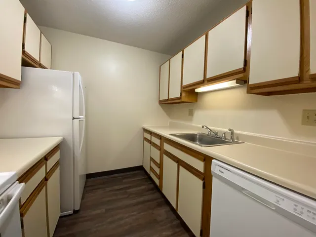 $1,831 | 119 Eastern Avenue, Unit 301, Manchester, NH 03104