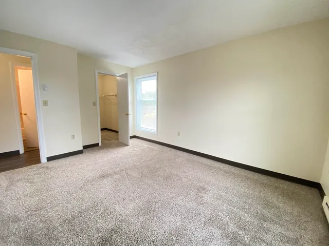 $1,831 | 119 Eastern Avenue, Unit 301, Manchester, NH 03104