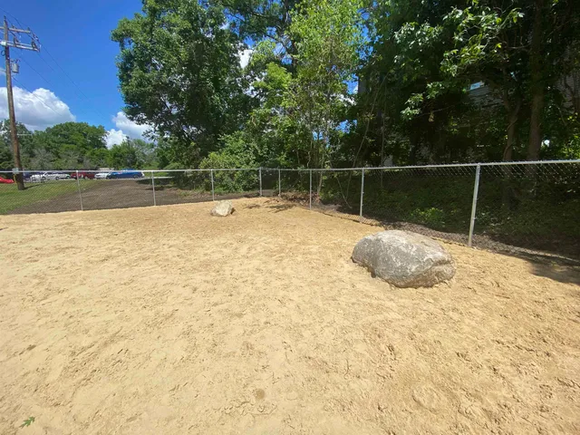 $1,831 | 119 Eastern Avenue, Unit 301, Manchester, NH 03104