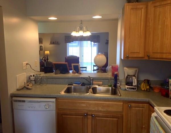 508 Jefferson Street Rochester, PA 15074 - Photo 8 of 16 Kitchen to DR