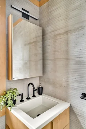 $1,490,000 | 36 Irving Street, Unit 6, Cambridge, MA 02138