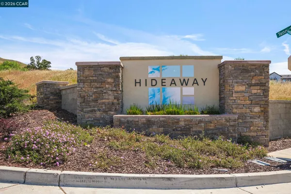 $1,050,000 | 830 Heaven Court, Hayward, CA 94544