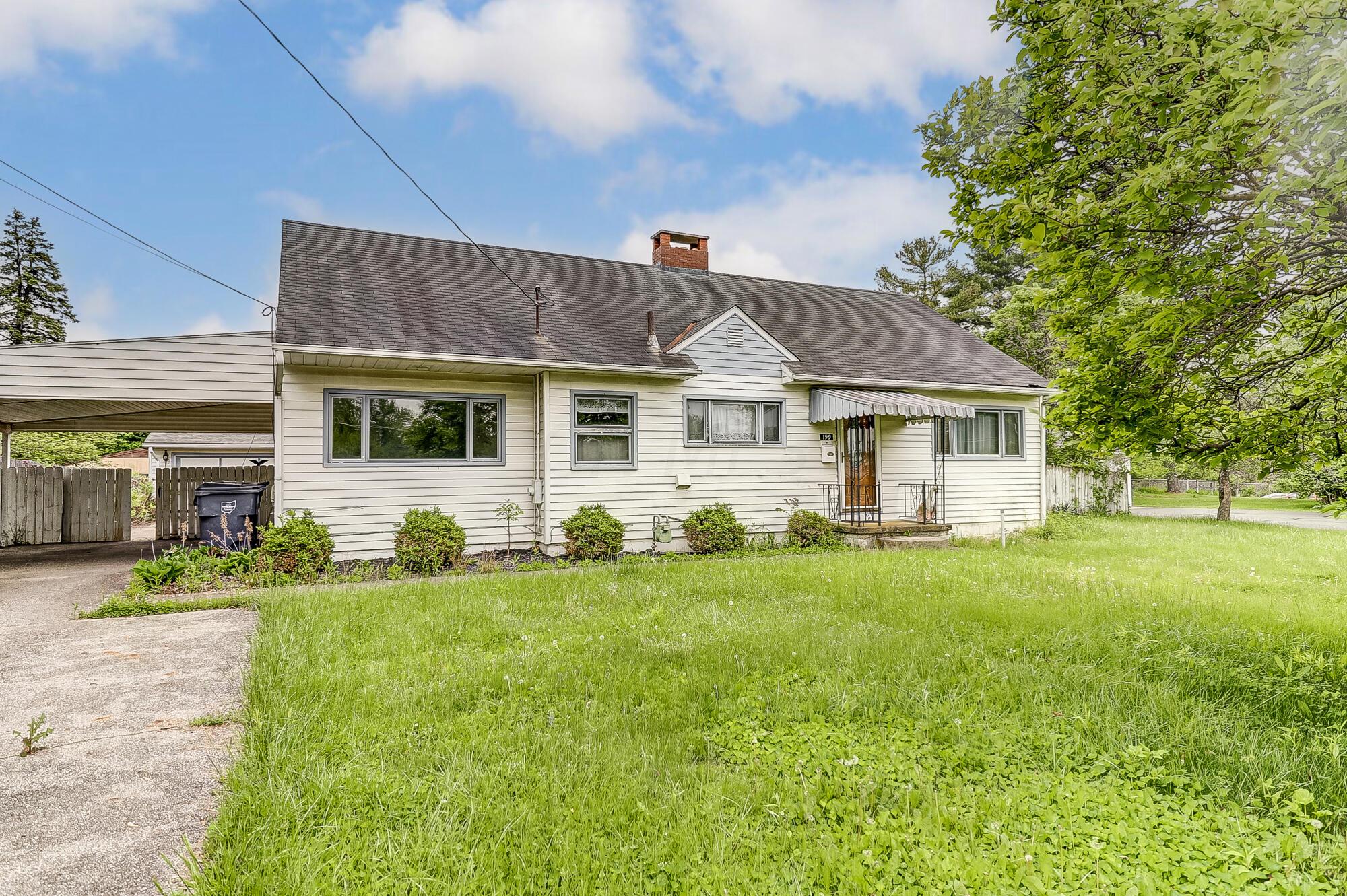 199 Edwards Road Johnstown, OH 43031 - Photo 1 of 27 001