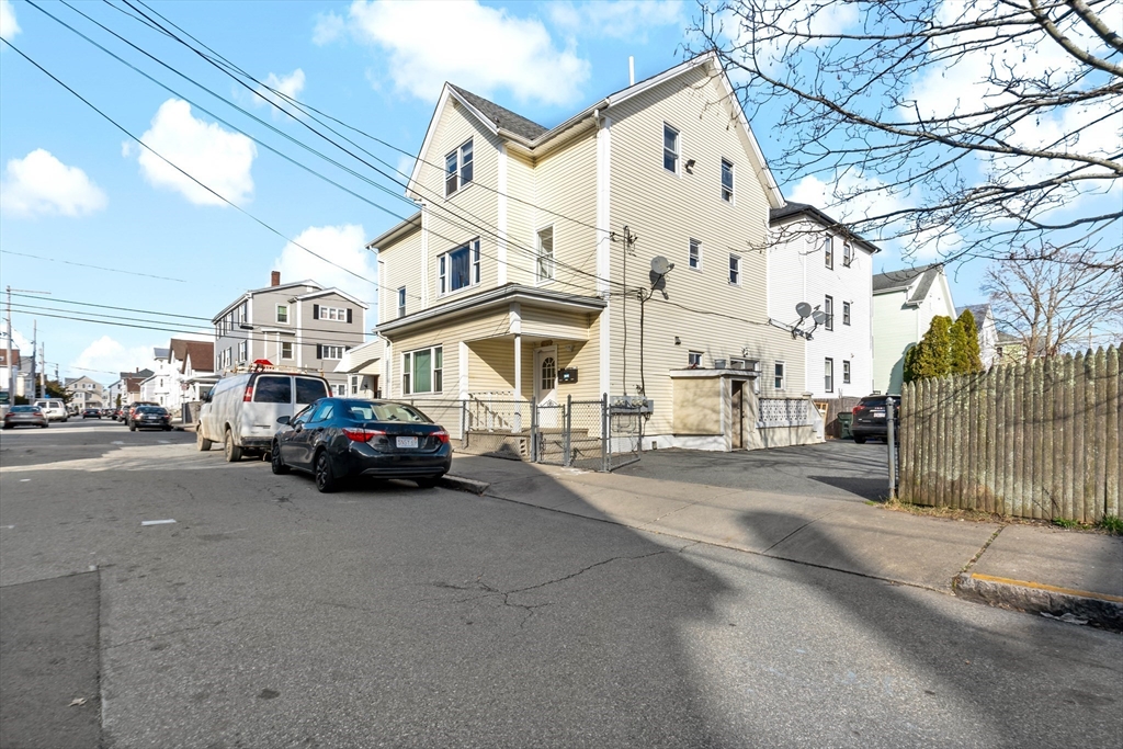 163 Warren Street Fall River, MA 02721 - Photo 2 of 39 Gallery Image 2