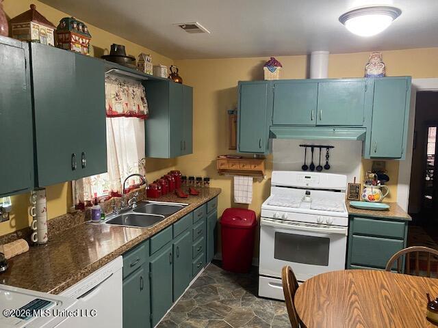 337 East Missouri Avenue Crenshaw, MS 38621 - Photo 11 of 31 Kitchen