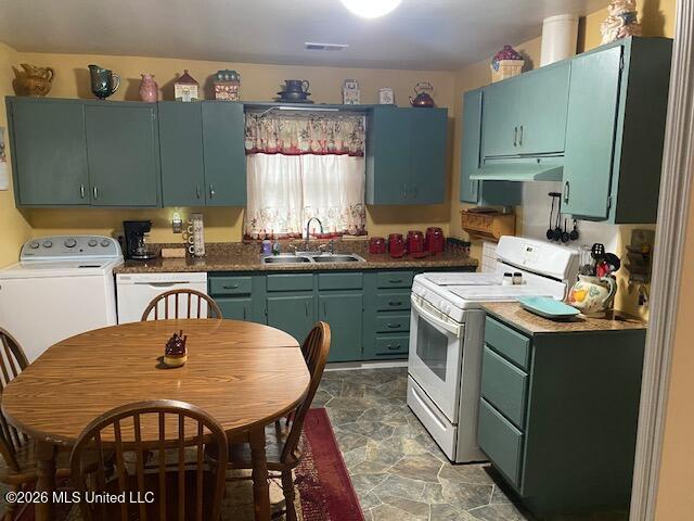 337 East Missouri Avenue Crenshaw, MS 38621 - Photo 9 of 31 Kitchen