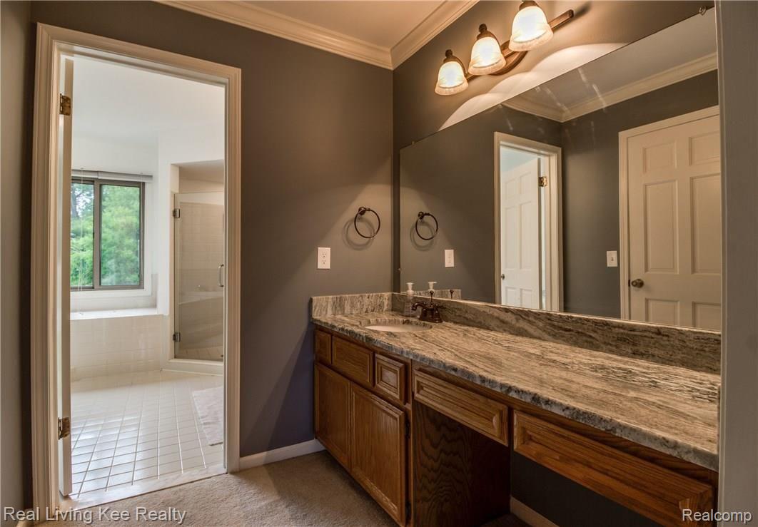 3767 Summit Ridge Drive Rochester, MI 48306 - Photo 32 of 66 24.jpg