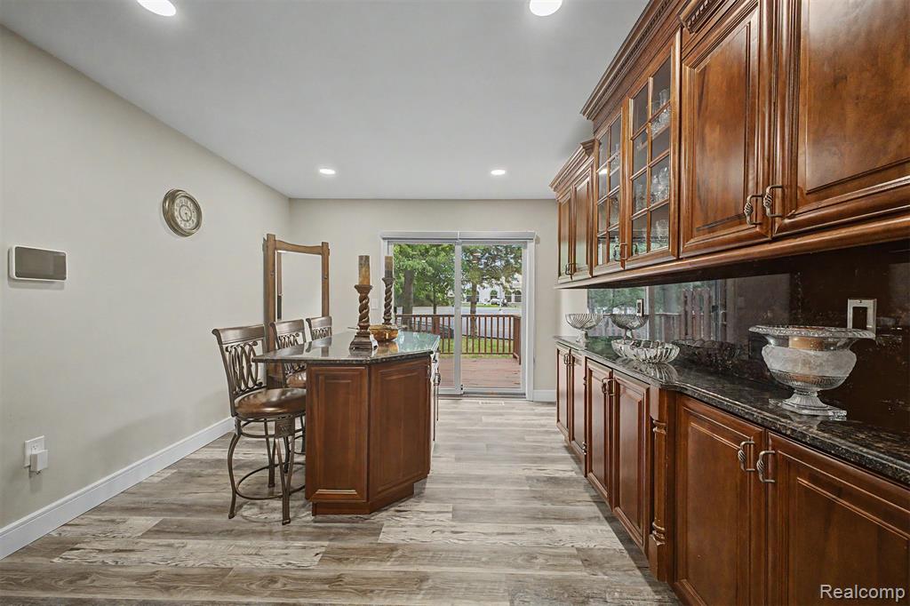 816 North Beech Daly Road Dearborn Heights, MI 48127 - Photo 16 of 47
