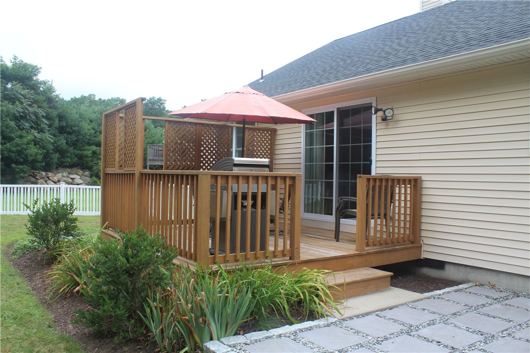 95 Roland Robinson Way North Kingstown, RI 02852 - Photo 13 of 19 Deck