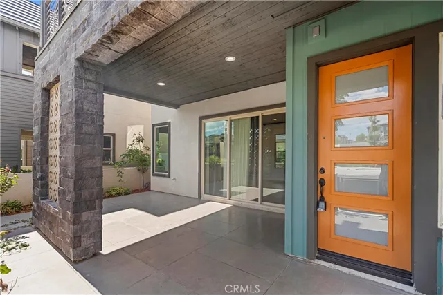 $6,950 | 145 Bosal, Irvine, CA 92618