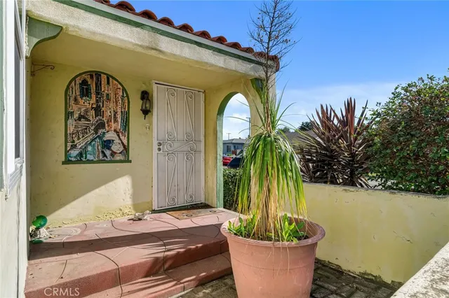 $599,000 | 471 East Platt Street, Long Beach, CA 90805