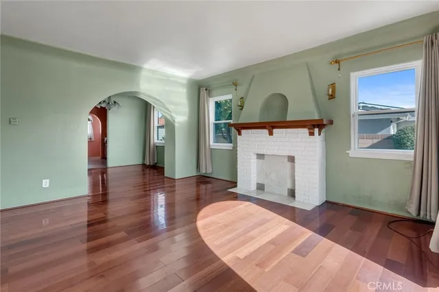 $599,000 | 471 East Platt Street, Long Beach, CA 90805