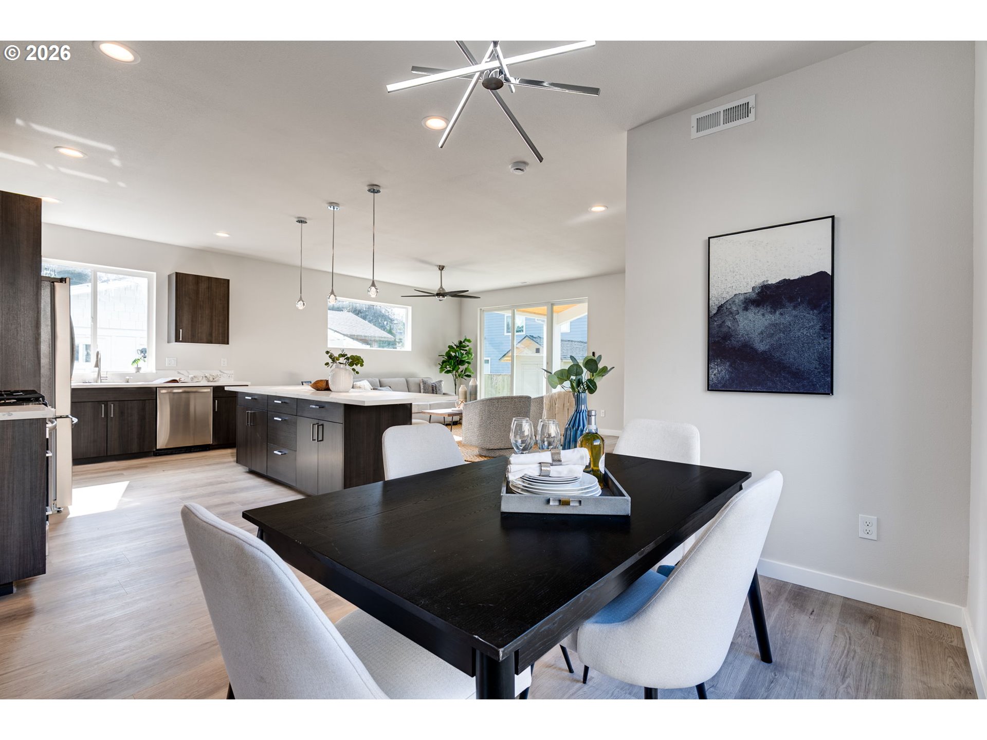 28683 Southwest Canyon Creek Road Wilsonville, OR 97070 - Photo 12 of 37